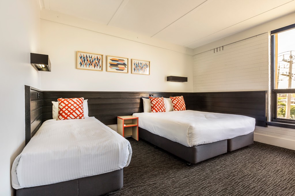 Glengala Hotel | lodging | 214 Glengala Rd, Sunshine VIC 3020, Australia | 0393611007 OR +61 3 9361 1007
