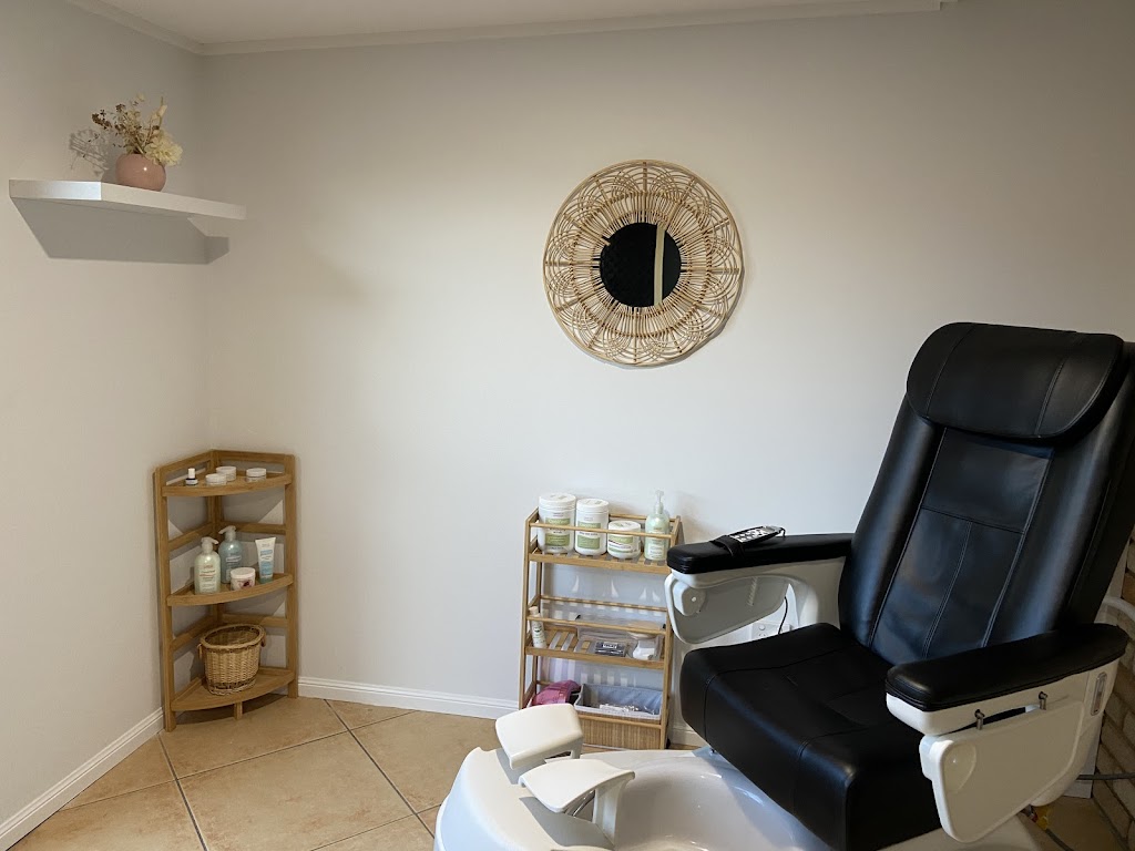 Tips n Toes by Chrissi | 8 Rose St, Stanthorpe QLD 4380, Australia | Phone: 0427 922 333