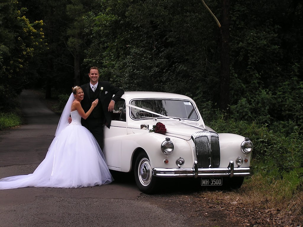 Leisure Coast Limousine Services | 29 Marshall St, Dapto NSW 2530, Australia | Phone: (02) 4261 7393