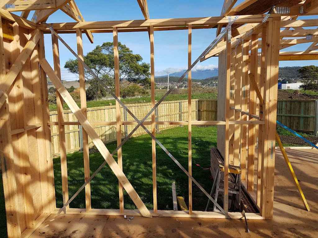 Dean Building and Home Maintenace | 212 Mountain River Rd, Mountain River TAS 7109, Australia | Phone: 0418 816 198