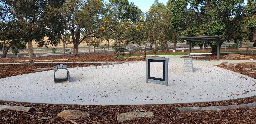 Edgar Griffith Dog Exercise Park | park | 29 Garden Park Dr, Wanneroo WA 6065, Australia