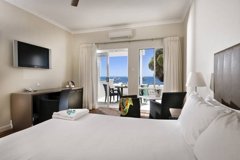 Hotel Rottnest | 1 Bedford Ave, Rottnest Island WA 6161, Australia | Phone: (08) 9292 5011