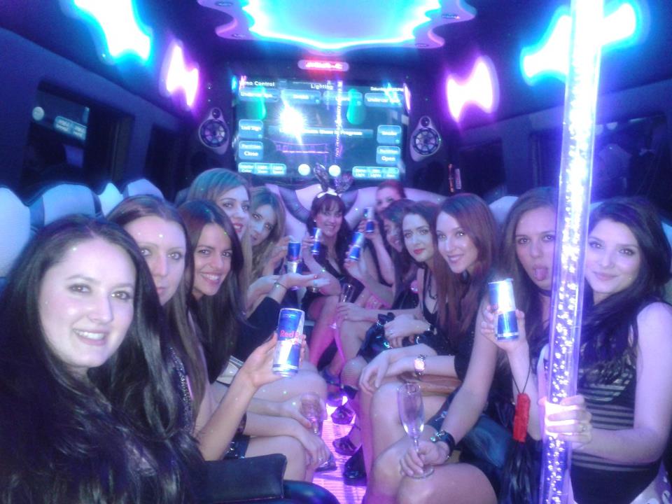 Sydney Party Limos | 10 Regent St, Putney NSW 2112, Australia | Phone: 0409 729 599