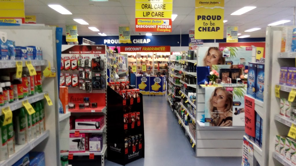 Chemist Outlet Greenpoint Discount Chemist | pharmacy | Green Point Shopping Village, 1 Avoca Dr, Green Point NSW 2251, Australia | 0243656484 OR +61 2 4365 6484