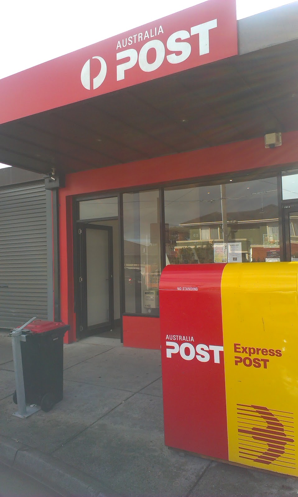 Australia Post | post office | 96 Kent Rd, Pascoe Vale VIC 3044, Australia | 0393541032 OR +61 3 9354 1032