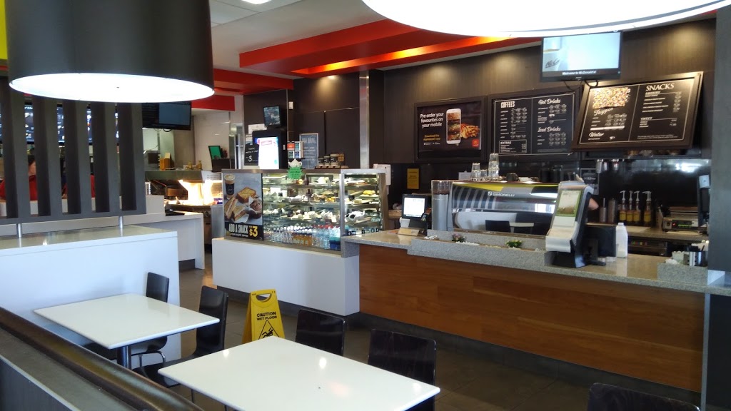 McDonalds Cobram | cafe | High St, Cobram VIC 3644, Australia | 0358721055 OR +61 3 5872 1055