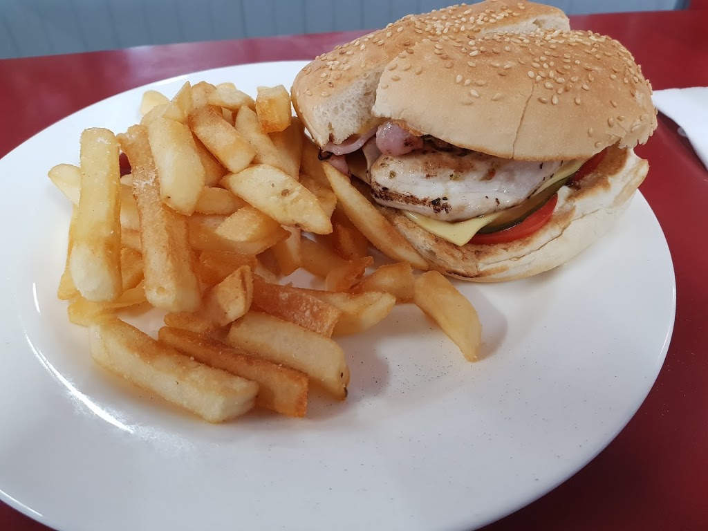 Dannys Burgers | restaurant | 360 St Georges Rd, Melbourne VIC 3068, Australia | 0394815847 OR +61 3 9481 5847