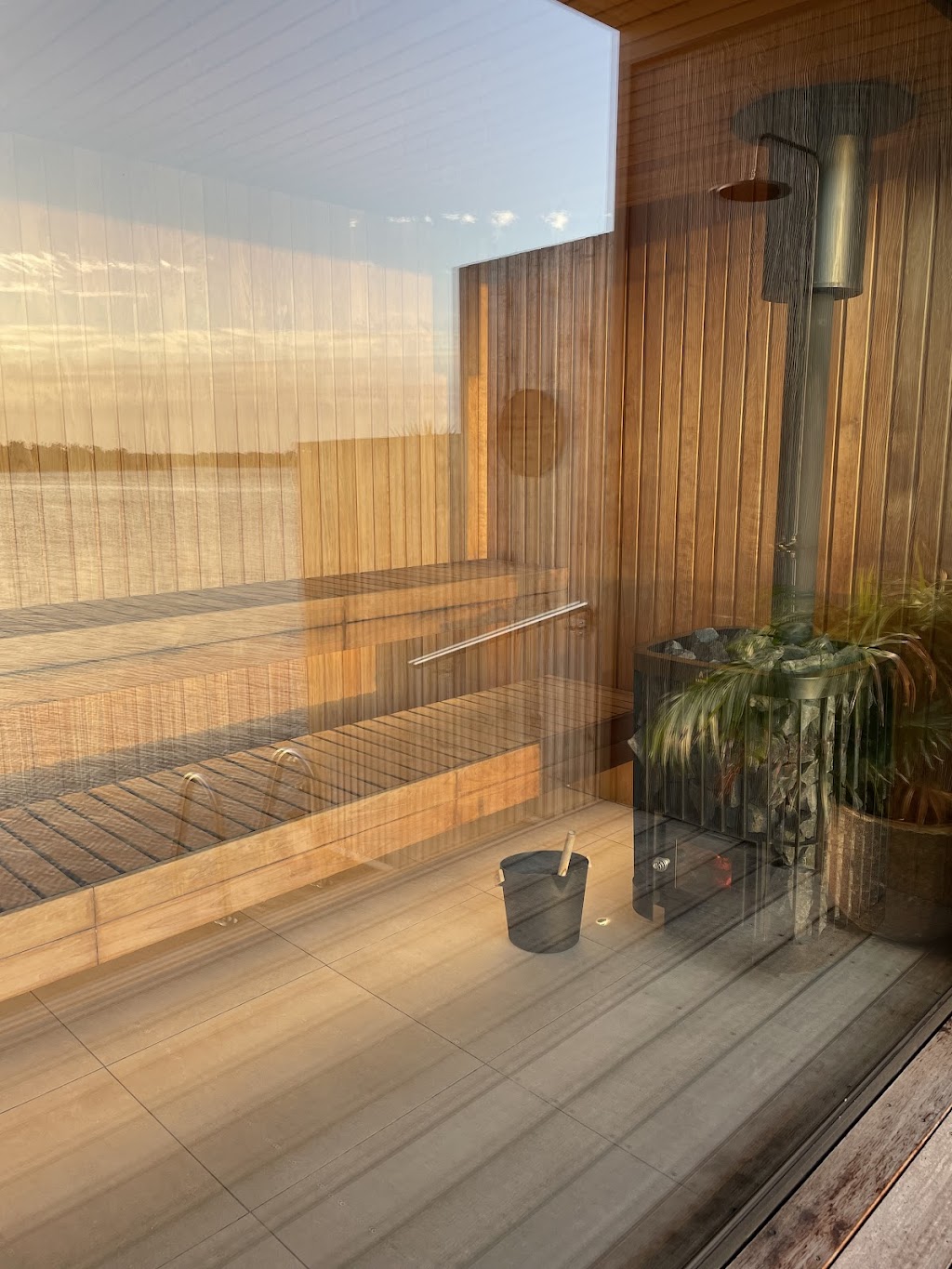 Koho Sauna | 160 Esplanade, Lakes Entrance VIC 3909, Australia | Phone: 0451 542 399