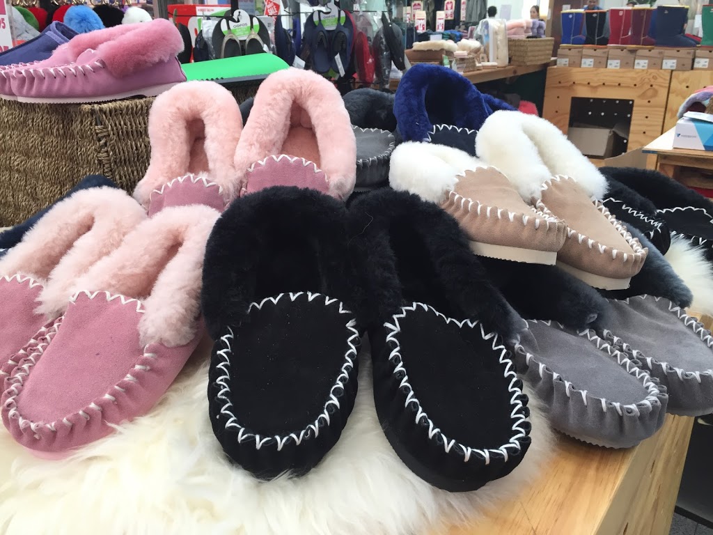 The UGG Booth | shoe store | Gooding Dr, Carrara QLD 4211, Australia | 0405152566 OR +61 405 152 566