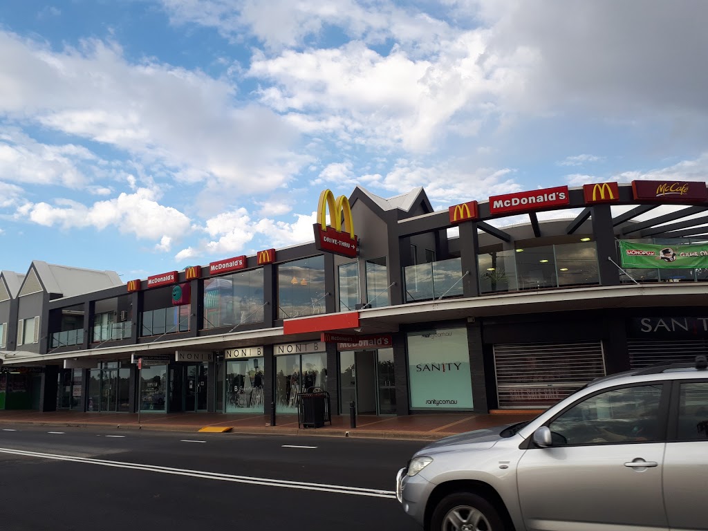McDonalds Merimbula | meal takeaway | Cnr Market &, Monaro St, Merimbula NSW 2548, Australia | 0264951199 OR +61 2 6495 1199