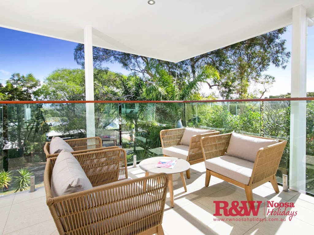 19 Nairana Rest - RW Noosa Holidays | 19 Nairana Rest, Noosa Heads QLD 4567, Australia | Phone: (07) 5448 0966