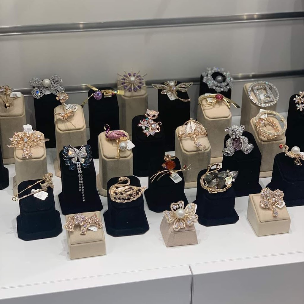 Viola Jewellers | Town Centre, Shop T16, Glenmore Park NSW 2745, Australia | Phone: (02) 4707 7905