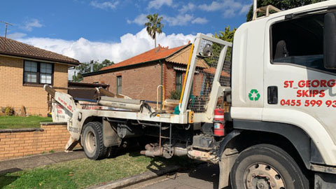 St George Skip Bin Hire Services | Servicing Hurstville, Rockdale, Brighton-Le-Sands, Mortdale, Kingsgrove Sans Souci, Kogarah, Oatley, Peakhurst, Roselands, Homebush, Strathfield Bankstown, Canterbury, Cronulla & Sutherland Shire suburbs, 140 Croydon Rd, Bexley NSW 2207, Australia | Phone: 0455 599 933