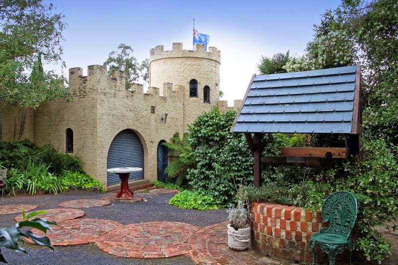 Camelot Castle | 2605 Healesville - Koo Wee Rup Rd, Yellingbo VIC 3139, Australia | Phone: (03) 5964 8121