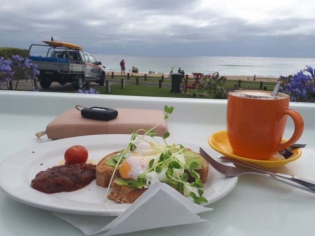 Mollymook Beach Hut Cafe | cafe | 1/72 Ocean St, Mollymook NSW 2539, Australia | 0244551758 OR +61 2 4455 1758