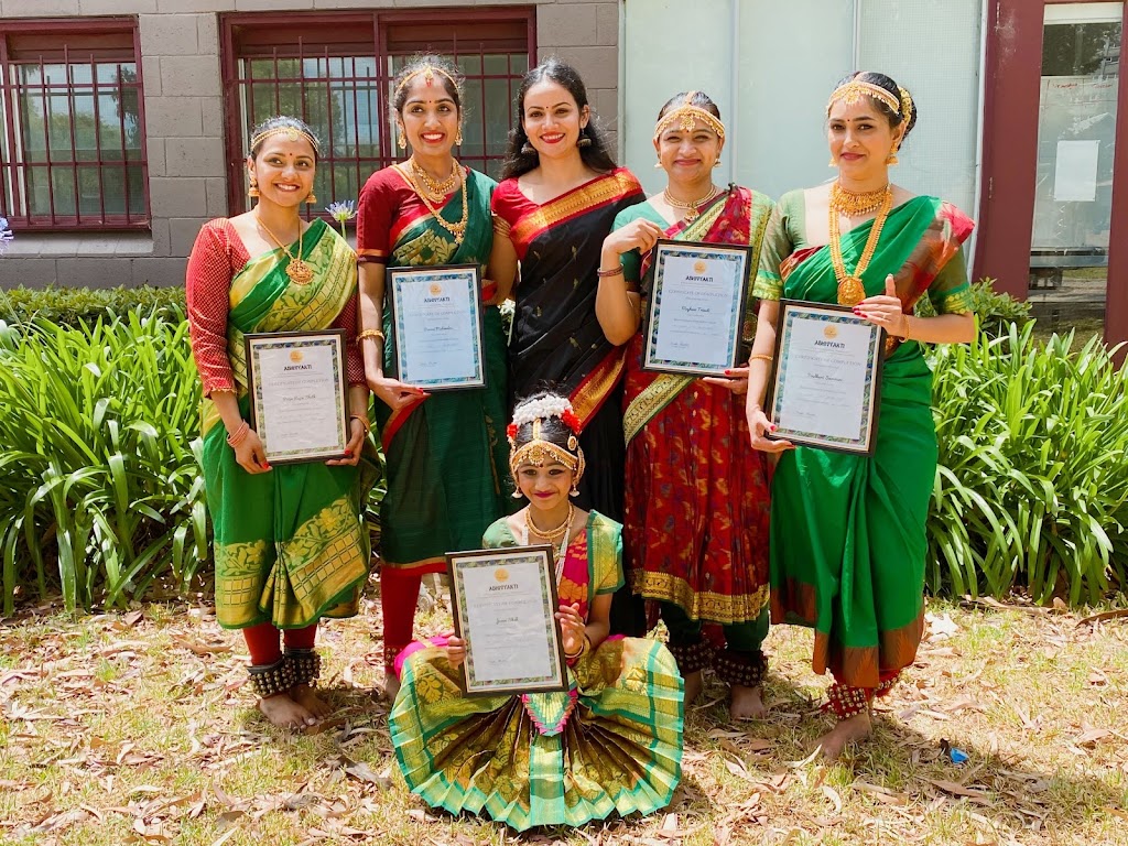 Abhivyakti Fine Arts Academy | 4 Imperial Ave, Bayswater VIC 3153, Australia | Phone: 0439 446 578