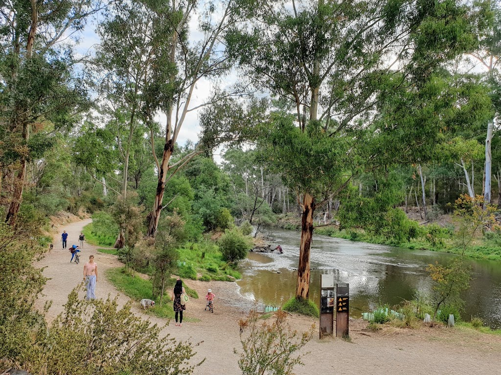 Warrandyte River Reserve Parking | park | 175/169-175 Yarra St, Warrandyte VIC 3113, Australia | 0398409333 OR +61 3 9840 9333