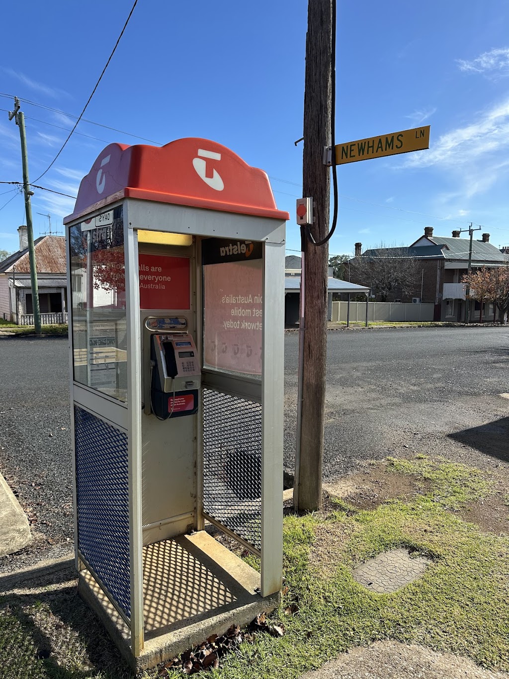 Telstra Payphone | 23 Parkes St, Woodstock NSW 2793, Australia | Phone: 1800 011 433