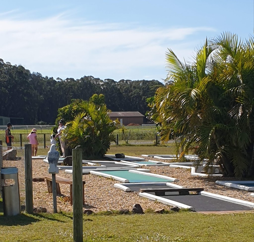 Forster Tuncurry Golf Driving Range | 45 Chapmans Rd, Tuncurry NSW 2428, Australia | Phone: 0417 456 938