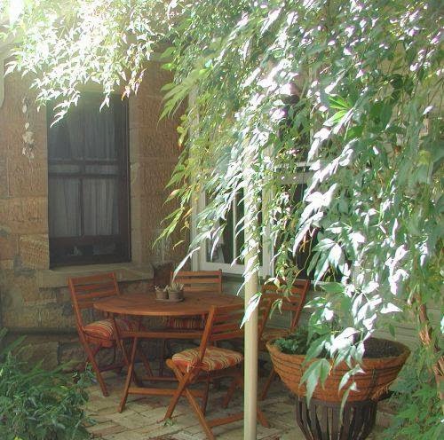 Kerong Cottage Heritage Bed & Breakfast | 98 Fitzroy St, Warwick QLD 4370, Australia | Phone: (07) 4661 5727