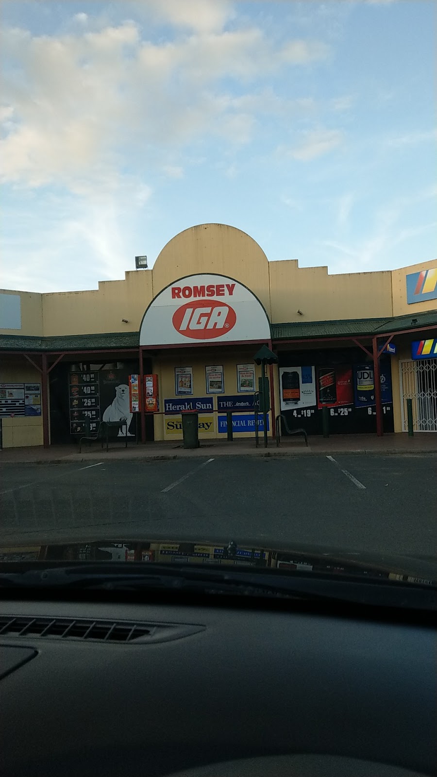 Romsey SUPA IGA | supermarket | 12/107 Main St, Romsey VIC 3434, Australia | 0354295172 OR +61 3 5429 5172