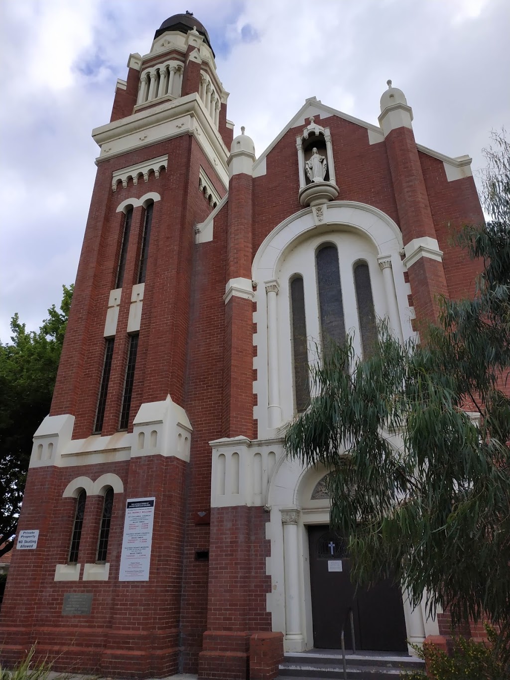 The Catholic Parish of Sacred Heart & St Columba |  | 2 Normandy Rd, Elwood VIC 3184, Australia | 0395316120 OR +61 3 9531 6120