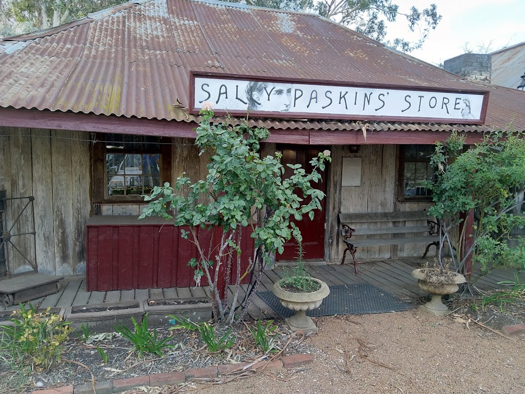 Sally Paskins Store | 26 Cork St, Gundaroo NSW 2620, Australia | Phone: (02) 6280 5883
