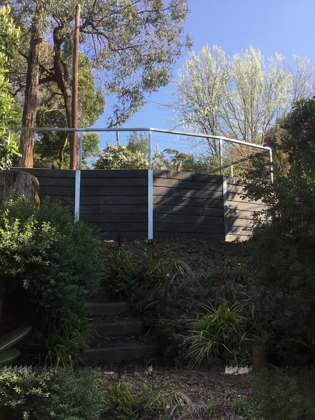 Yarra Ranges Retaining Walls | 54 Menzies Rd, Menzies Creek VIC 3159, Australia | Phone: 0402 435 372