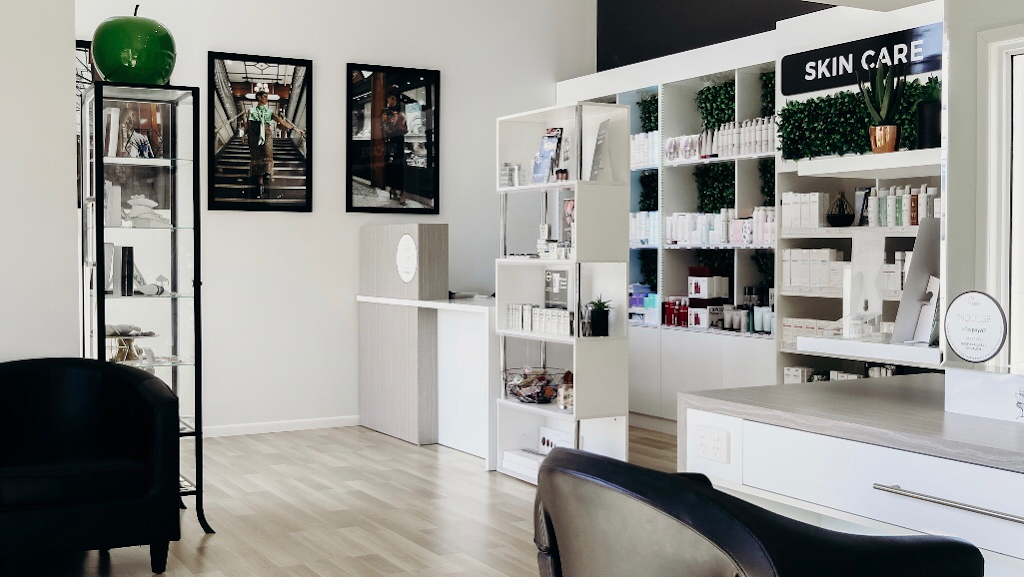 Applebom Organic Hair Studio | 22 James St, Rangeville QLD 4350, Australia | Phone: (07) 4613 0065