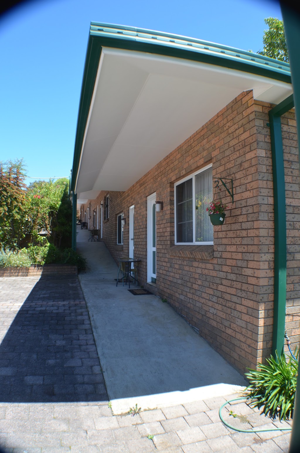 Deer Park Motor Inn Armidale | lodging | 72/74 Glen Innes Rd, Armidale NSW 2350, Australia | 0267729999 OR +61 2 6772 9999