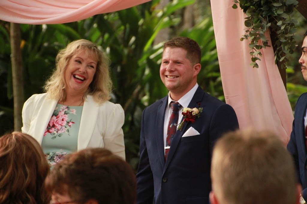 Brenda Keeling Marriage Celebrant | Elliott Heads QLD 4670, Australia | Phone: 0468 350 495