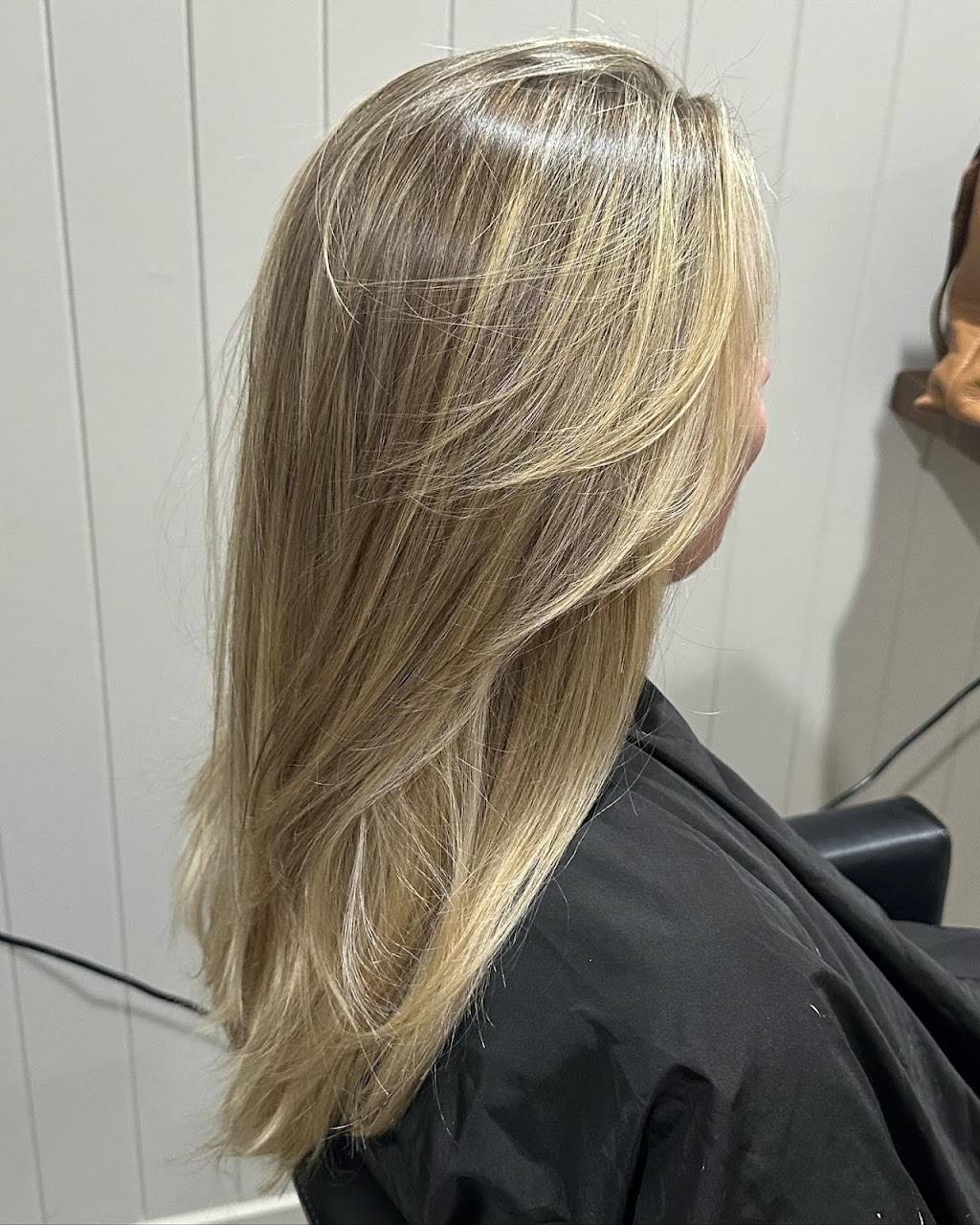 Hair By Anna.E | 13 Breezeway Dr, Bahrs Scrub QLD 4207, Australia | Phone: 0431 448 471