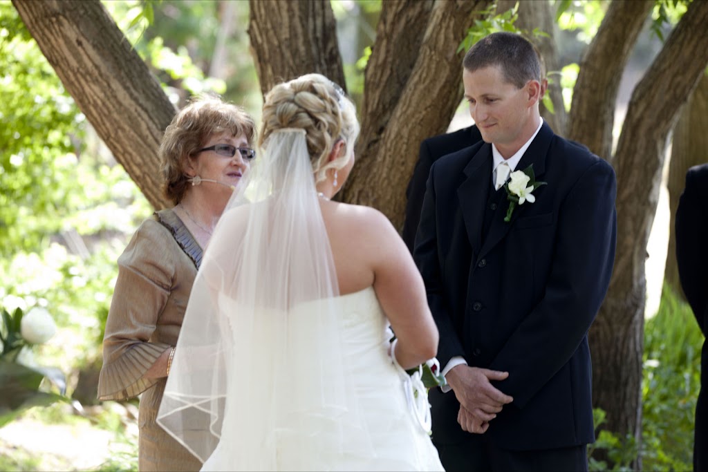 Perth Wedding Celebrants | 14b Coongan Ave, Greenmount WA 6056, Australia | Phone: 0416 457 851