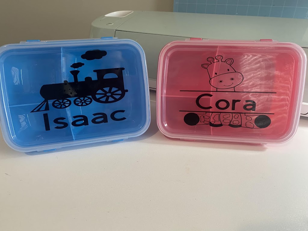 Isaac-and-Cora Creations | 19 Cabernet Dr, Maiden Gully VIC 3551, Australia | Phone: 0490 165 441