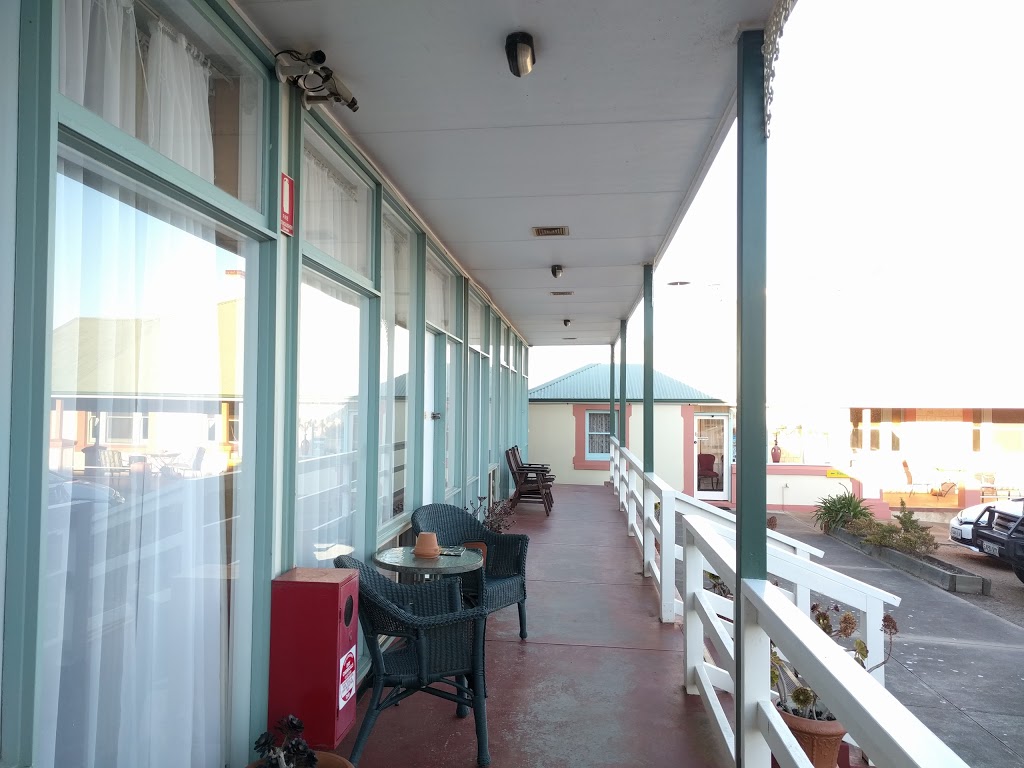Kangaroo Island Seaview Motel | 51 Chapman Terrace, Kingscote SA 5223, Australia | Phone: (08) 8553 2030