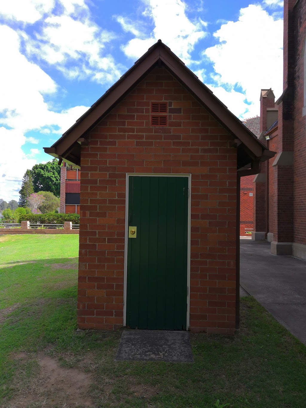 Saint Marys Catholic Church | church | 1 Victoria St, Grafton NSW 2460, Australia | 0266439017 OR +61 2 6643 9017
