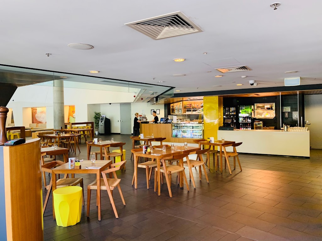 Olio Cafe & Bar | restaurant | 133 Grey St, South Brisbane QLD 4101, Australia | 0733083311 OR +61 7 3308 3311