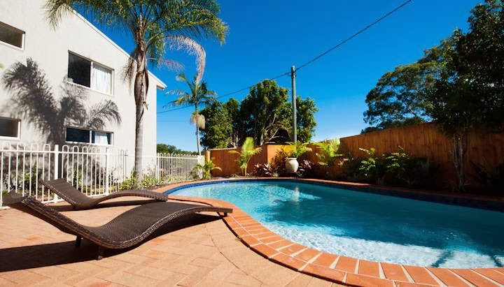 Noosa Sun Motel | lodging | 131 Gympie Terrace, Noosaville QLD 4566, Australia | 0754740477 OR +61 7 5474 0477