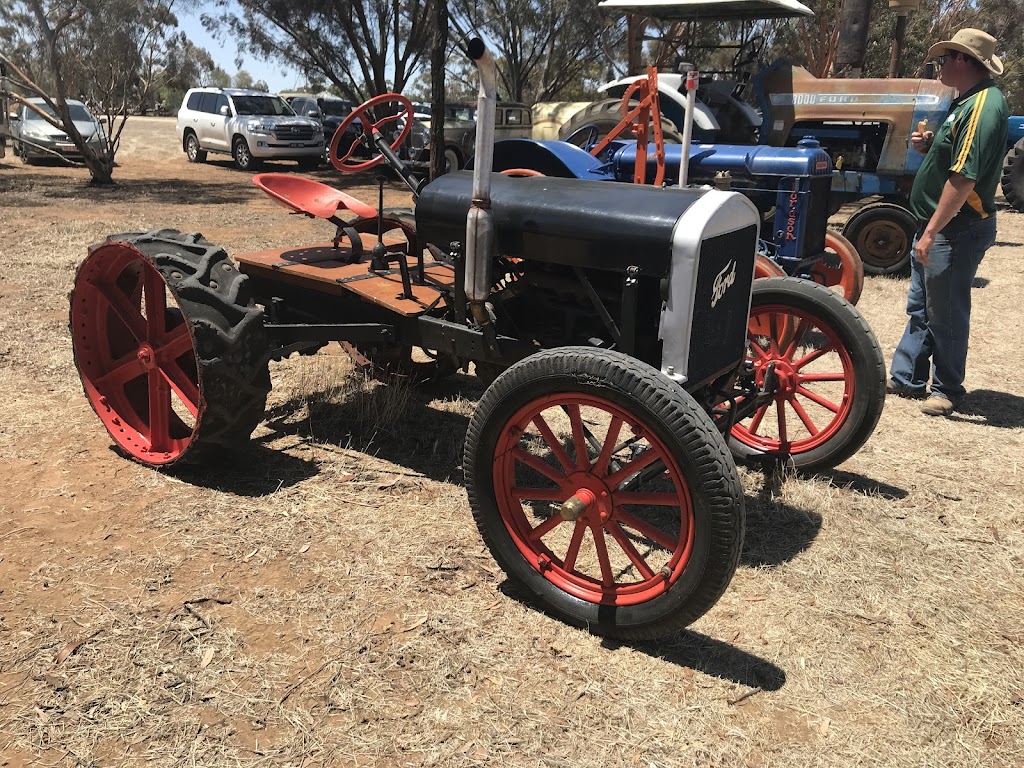 Ron Dehne Ford Tractor Collection Nyah | 2658 Murray Valley Hwy, Nyah VIC 3594, Australia | Phone: 0408 085 218
