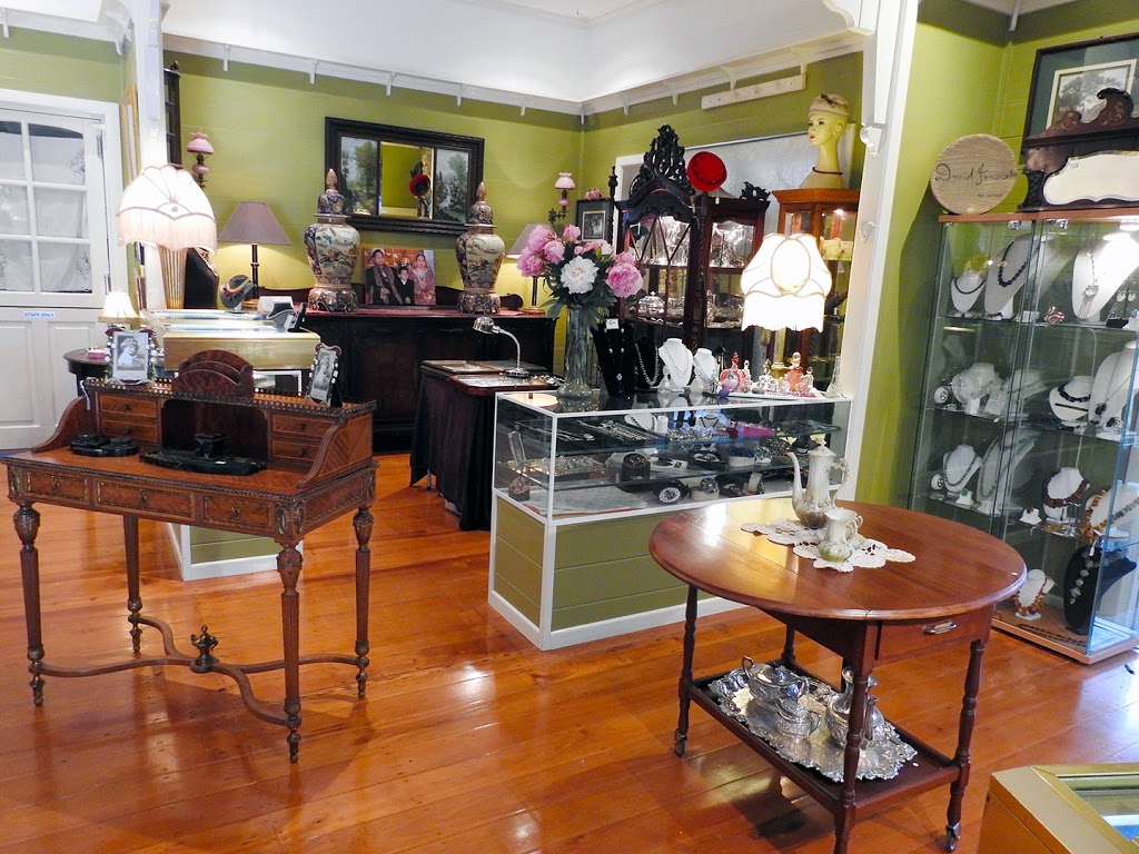 Antiques Plus | 16-18 Macdonnell Rd, Tamborine Mountain QLD 4272, Australia | Phone: (07) 5545 0395