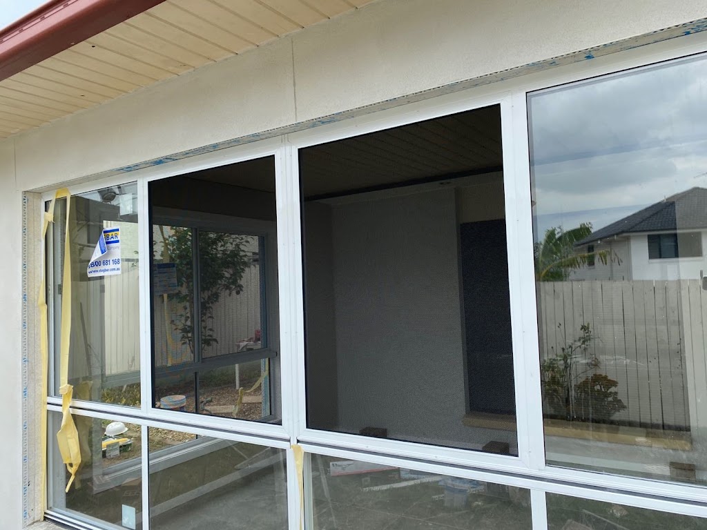 Highway Screen and Shade |  | 26 Hamersley Pl, Parkinson QLD 4115, Australia | 0411478978 OR +61 411 478 978