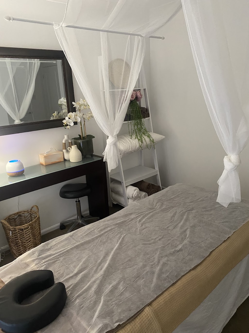 Mai’s beauty | 57 Jenna Dr, Raworth NSW 2321, Australia | Phone: 0467 703 076