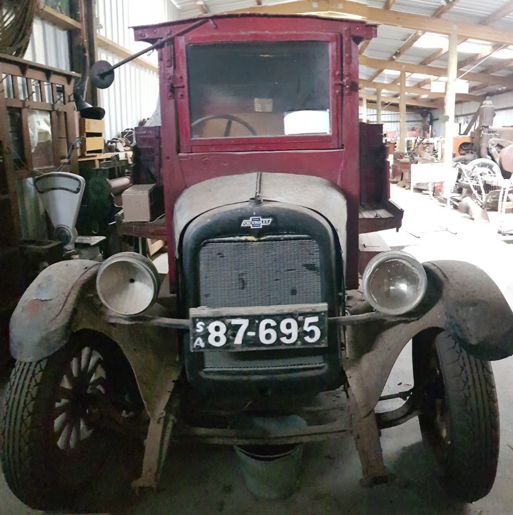 Beachport Old Wool and Grain Store National Trust Museum | museum | 5 Railway Terrace, Beachport SA 5280, Australia | 0887358013 OR +61 8 8735 8013