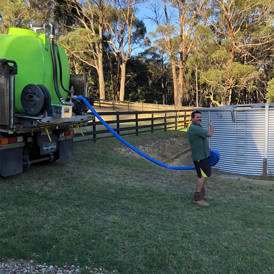 Micks Water Cartage | 564 Greendale-Trentham Rd, Blackwood VIC 3341, Australia | Phone: 0427 431 995