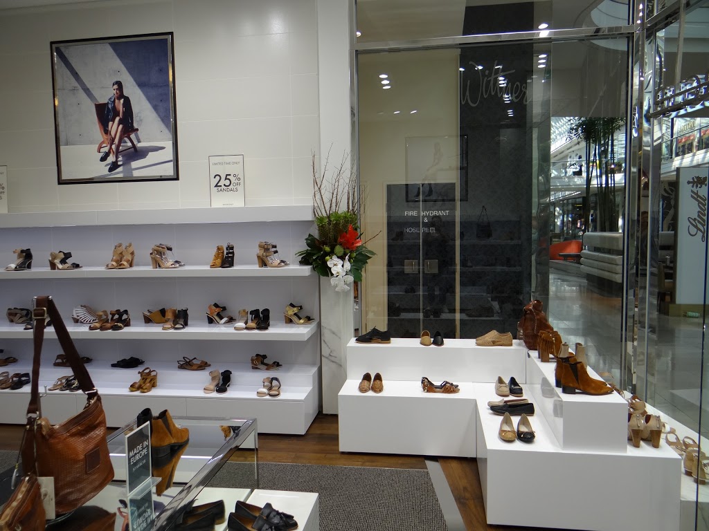 Jo Mercer Chadstone | 1341 Dandenong Rd, Chadstone VIC 3148, Australia | Phone: (03) 9086 4974