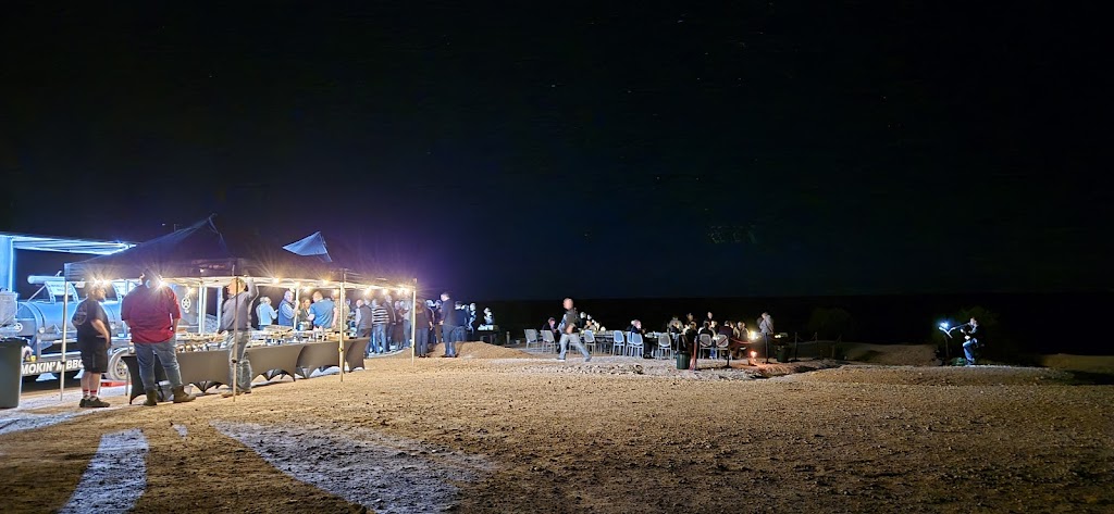 Smokin M Bbq | Morilla st, Opal St, Lightning Ridge NSW 2834, Australia | Phone: 0407 030 810