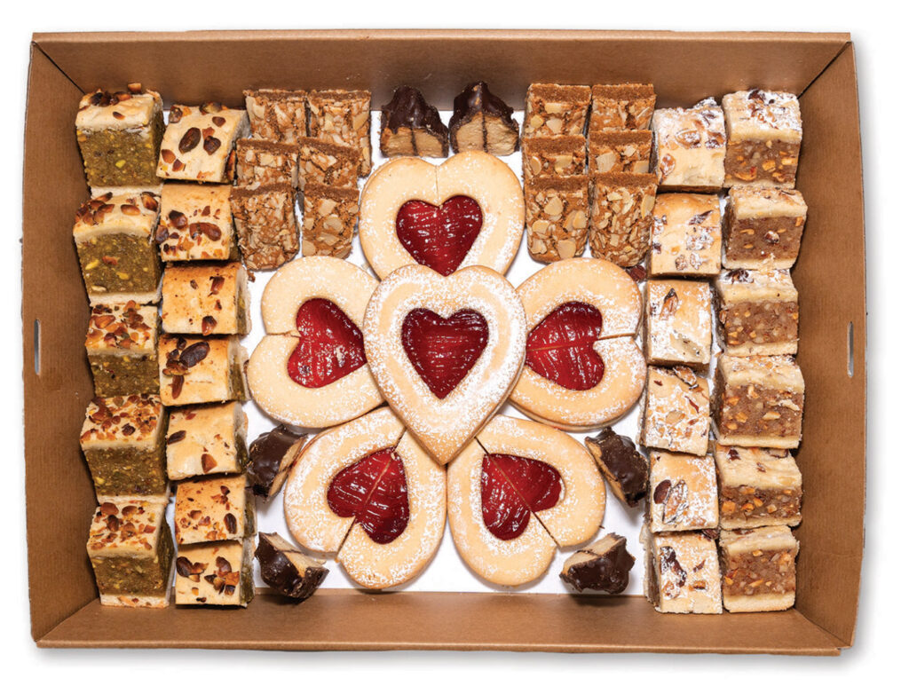 Ralphs Catering Sydney | Lower ground level of the Sydney uni sports and aquatic centre, Cnr Codrington St &, Maze Crescent South, Darlington NSW 2008, Australia | Phone: 0405 477 002