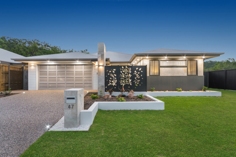 Martin Locke Homes (MLH) Elliot Springs Display Home | general contractor | 47 Vista Pl, Julago QLD 4816, Australia | 1300045044 OR +61 1300 045 044