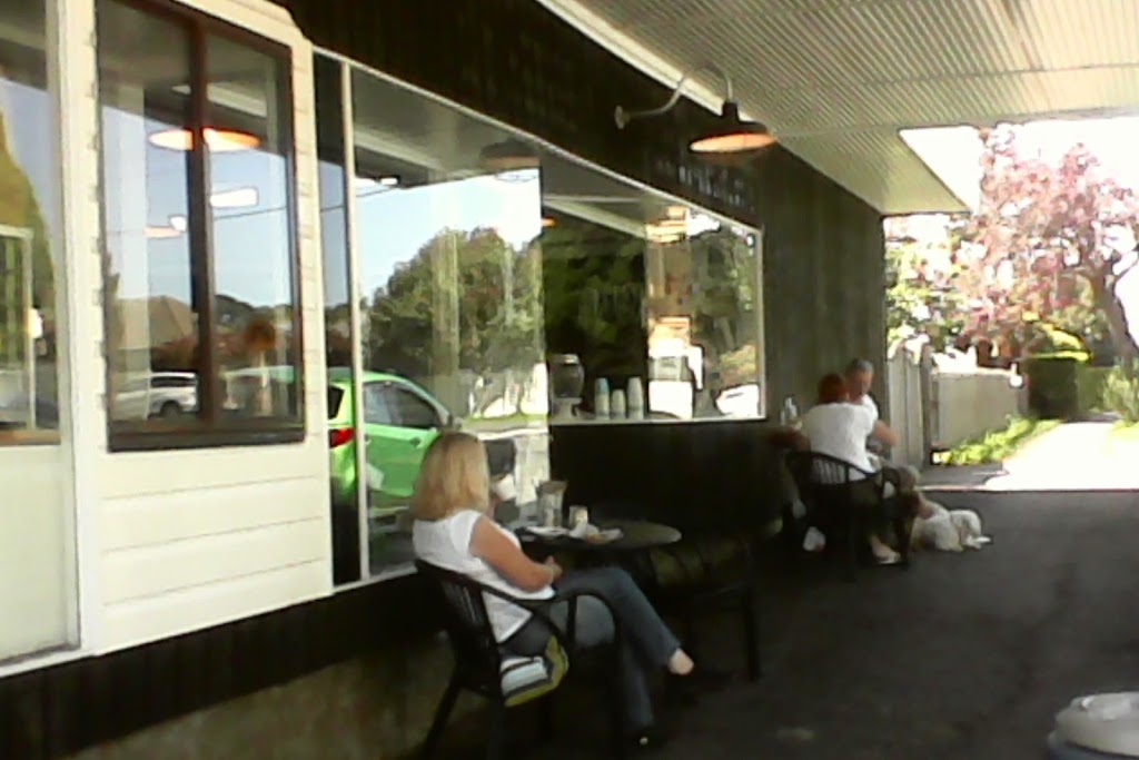 2 Park Road The Corner Store | cafe | 2 Park Rd, Bowral NSW 2576, Australia | 0248611957 OR +61 2 4861 1957