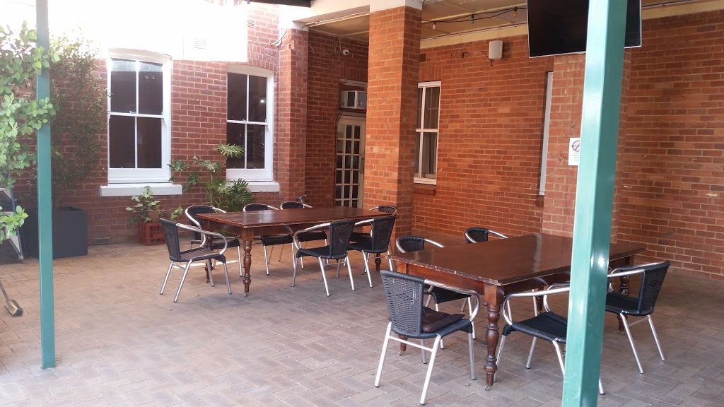 Corrigin Hotel | 17 Walton St, Corrigin WA 6375, Australia | Phone: (08) 9063 2002